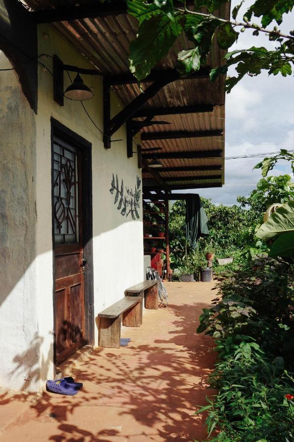 Apartamento Ivy Coffee Farm - Garden House Duc Trong Exterior foto
